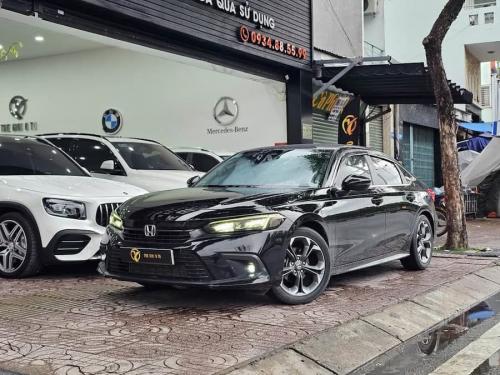 Honda Civic 1.5 G lướt 38.000 km, sản xuất 2022 màu đen 