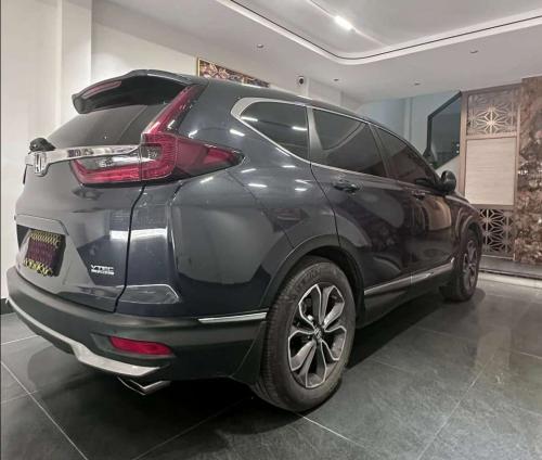 Honda CRV-L 2022 hoạt động trơn tru đổ xăng là chạy