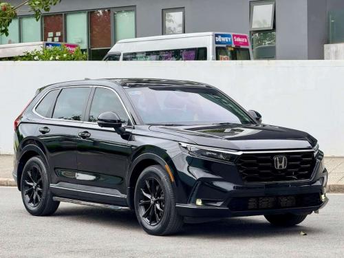 Honda CRV L sx2023 form mới chạy có 3v1 km zin