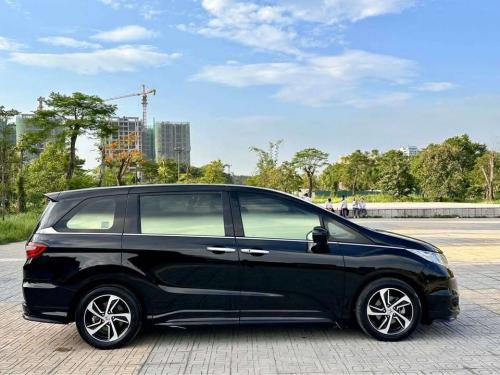 Honda odyssey 2.4 nhập khẩu nhật bản sx 2016