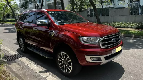 Gia đình mình bán chiếc Ford Everest Titanium 2.0 AT 4x2 2019 - màu đỏ, Đã nâng cấp, đã đi 77000 km