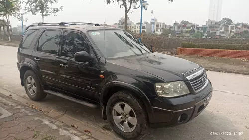 Ford Escape 2002, Tự động, đã đi 300000 km