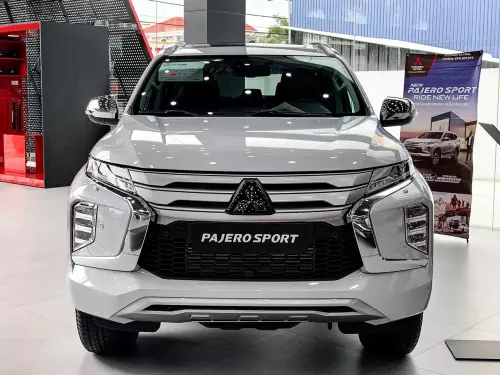 Xe mới Mitsubishi Pajero Sport 4x4 2022