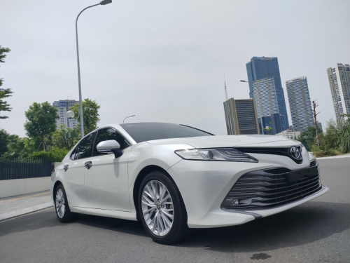 Xe mới Toyota Camry 2.0 2.5Q 2022