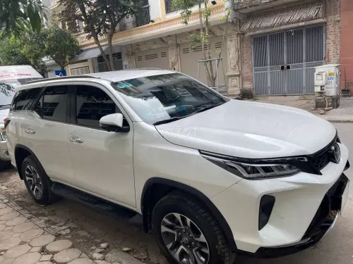 Toyota Fortuner Legender 2.8AT 4x4, 2 Cầu 2022