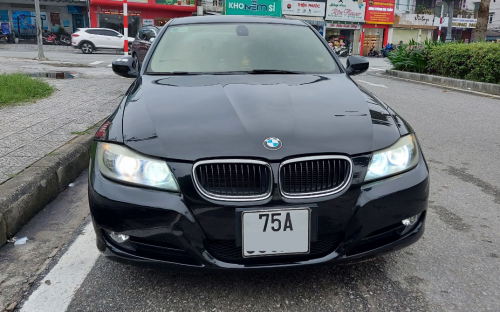 BMW 3 320i 2011