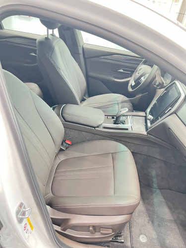 Vinfast Lux A2.0 Tiêu Chuẩn 2022