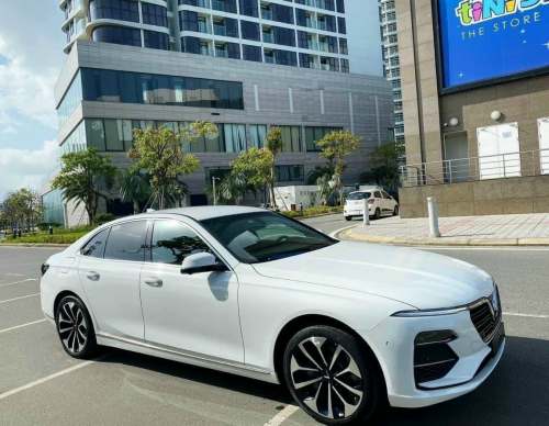 Xe mới Vinfast Lux Bản Tiêu Chuẩn 2022