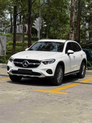 MERCEDES GLC 200 _ S/X 2024 _ TRẮNG/NÂU 