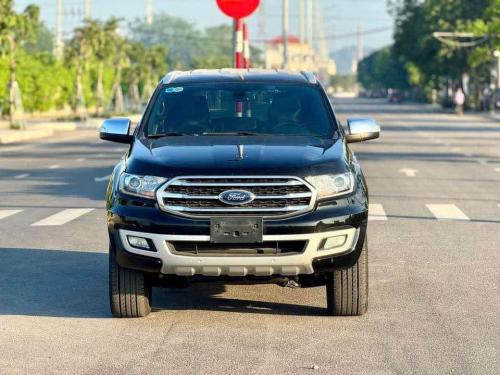 Ford everest titanium 1 cầu