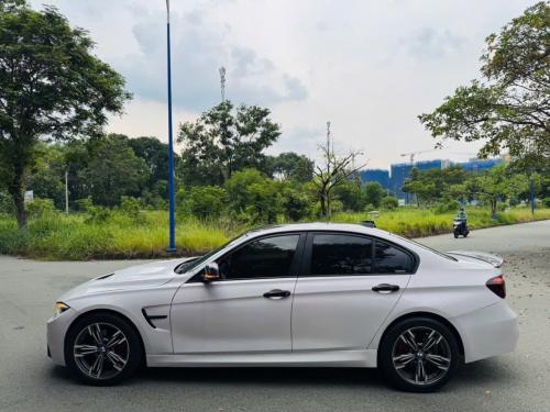 BMW 320i