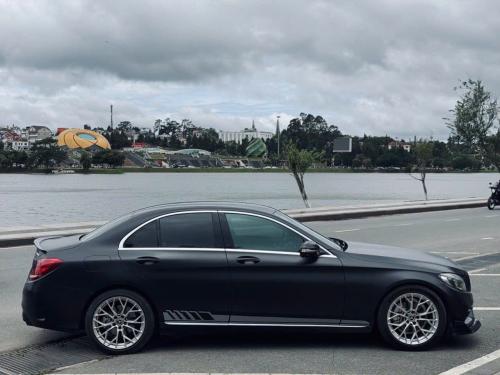 Mercedes C200