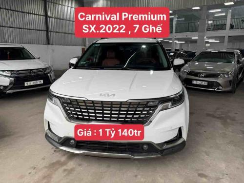 Kia Carnival Premium