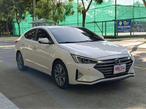 Hyundai Elantra 2.0