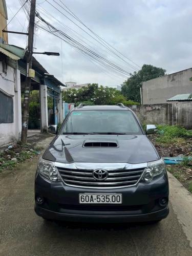 Toyota Fortuner Dầu Số Sàn