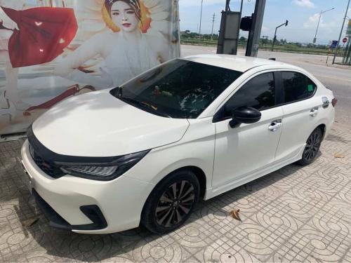 Honda City RS màu trắng