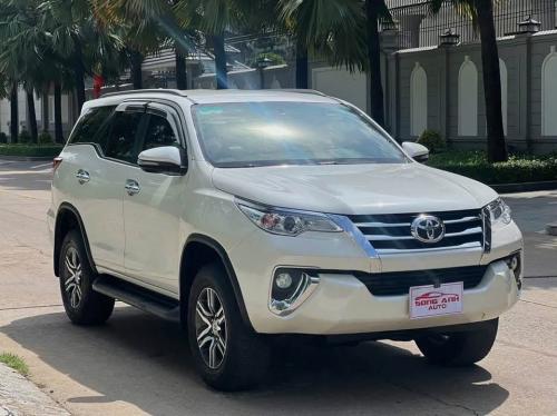 Toyota Fortuner 2.4 AT 
