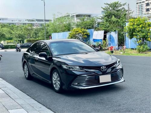 Toyota Camry 2.0G