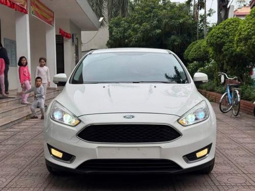 Ford Focus 1.5 AT bản Trend 2019