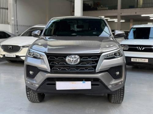  Toyota Fortuner MT 