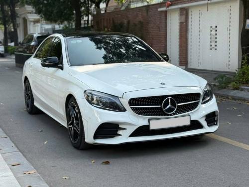 Mercedes-Benz C300 AMG sản xuất 2020