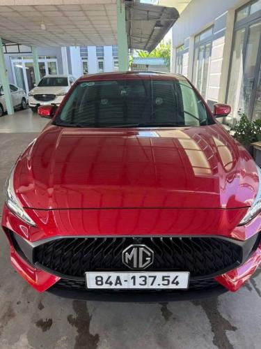 MG5 LUX 2024