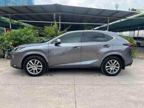 lexus nx200
