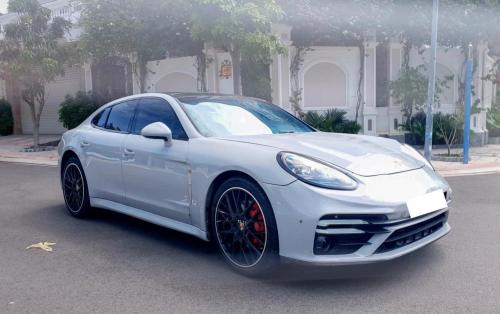 Bán xe Porsche Panamera