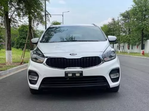 Bán xe Kia Rondo