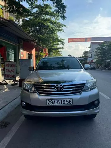 Bán xe Toyota Fortuner 