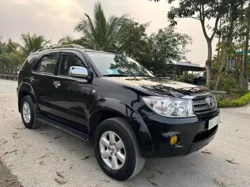 Bán xe Toyota Fortuner 