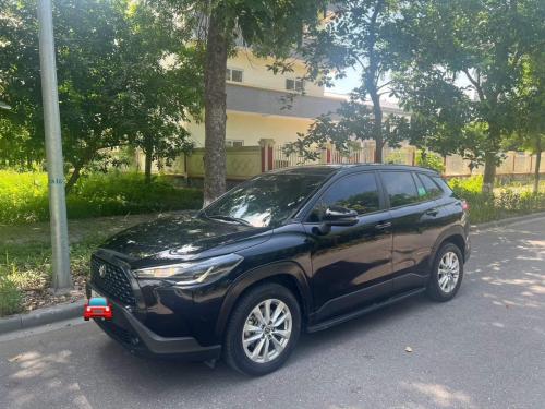 Bán xe Toyota Cross Altis