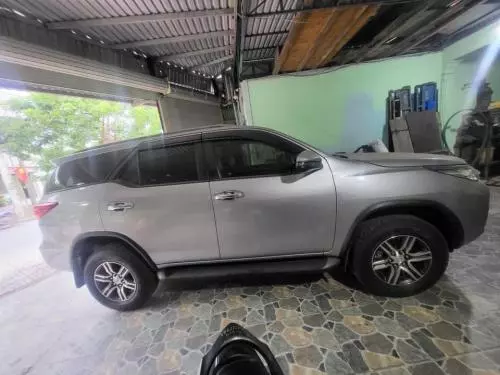Bán xe Toyota Fortuner 