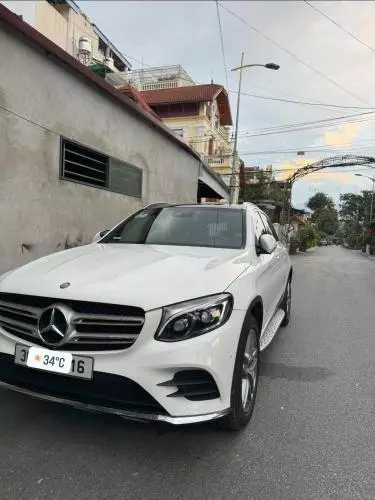 Bán xe Mercedes GLC300