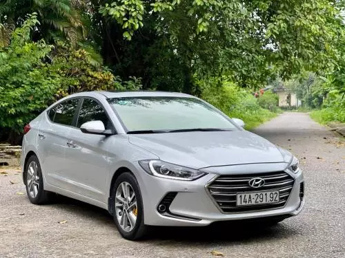 Bán xe Huyndai Elantra 
