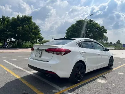 Bán xe Kia Cerato