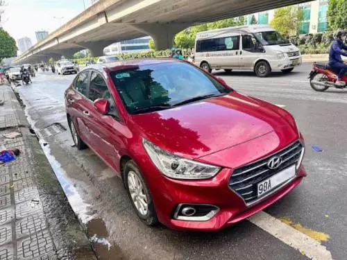 Bán xe Huyndai Accent