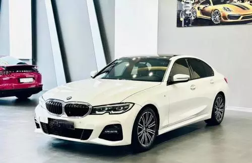 Bán xe BMW 330i