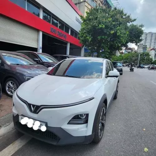 Bán xe Vinfast VF8