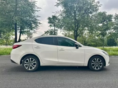 Bán xe Mazda 2