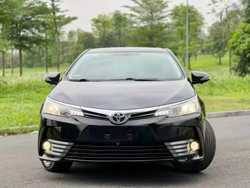 Bán xe Toyota Corolla Altis