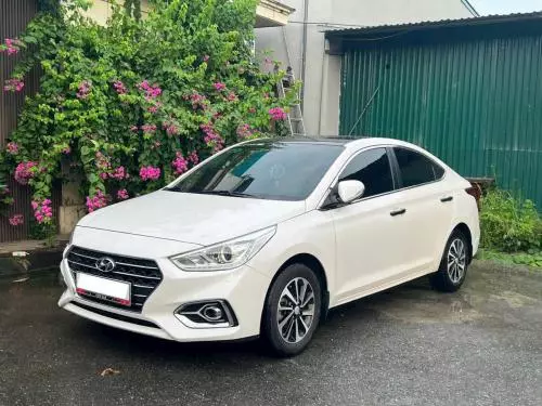 Bán xe Huyndai Accent