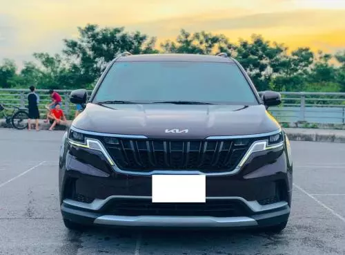 Bán xe Kia Carnival 
