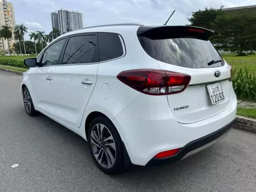 Bán xe Kia Rondo