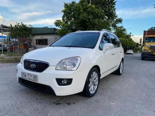 Bán xe Kia Carens