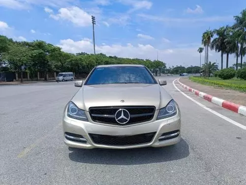 Bán xe Mercedes C300