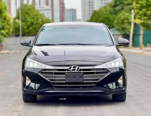 Bán xe Huyndai Elantra 