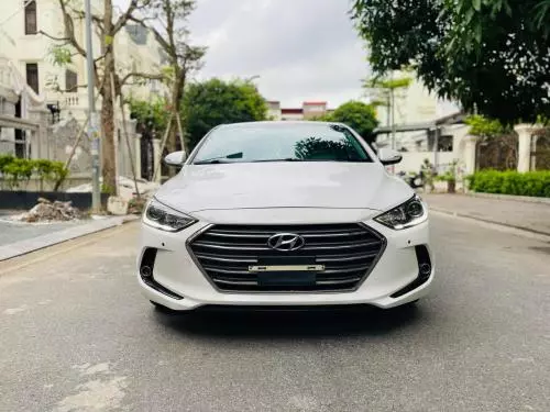 Bán xe Huyndai Elantra 