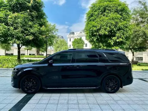 Bán xe Kia Carnival 