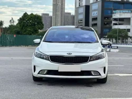 Bán xe Kia Cerato 